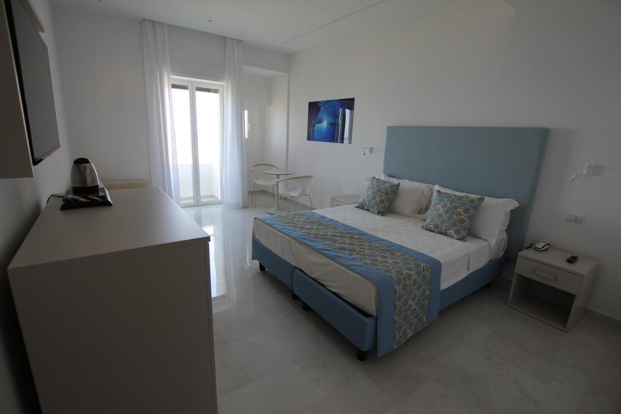Hotel Lucia Castellammare di Stabia Exterior photo