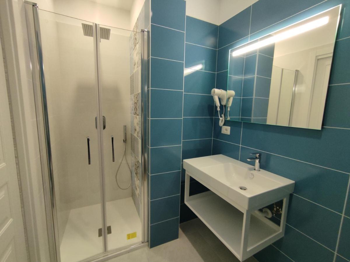 Hotel Lucia Castellammare di Stabia Exterior photo