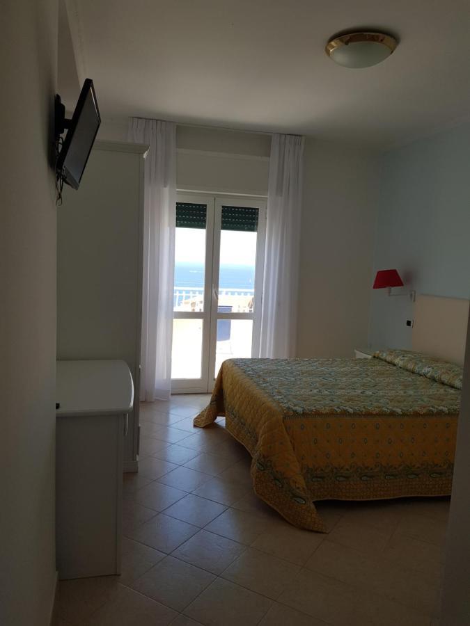 Hotel Lucia Castellammare di Stabia Exterior photo
