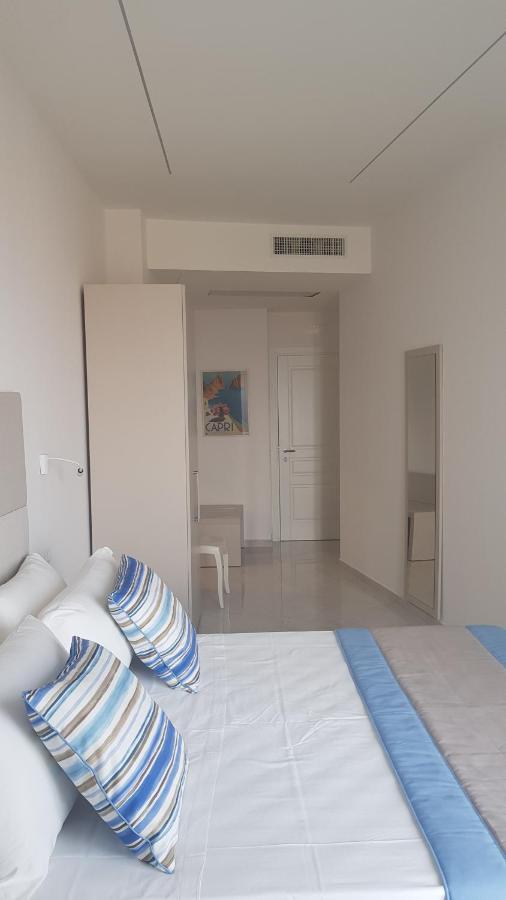 Hotel Lucia Castellammare di Stabia Exterior photo