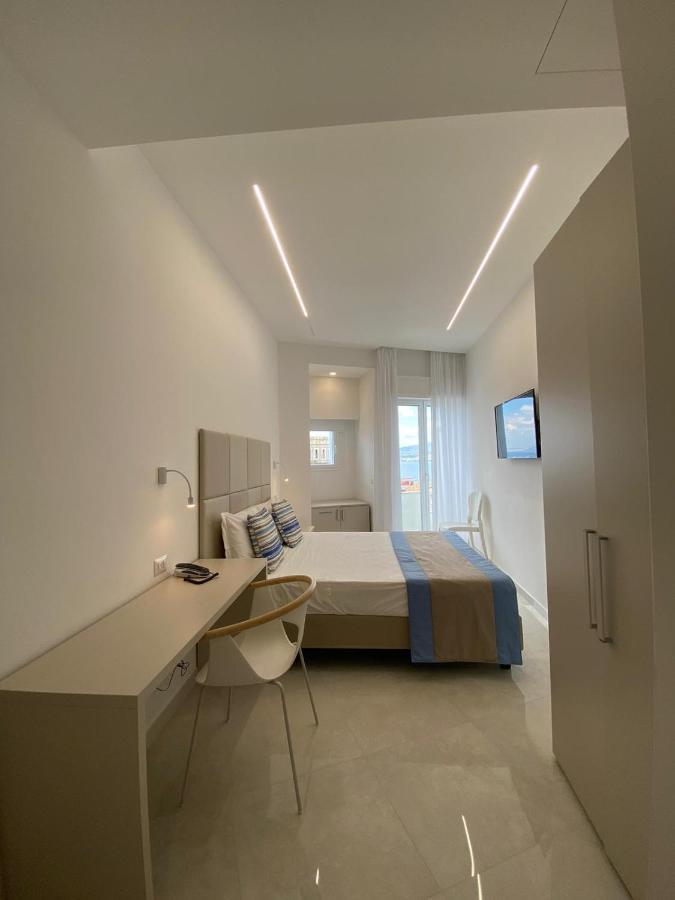 Hotel Lucia Castellammare di Stabia Exterior photo