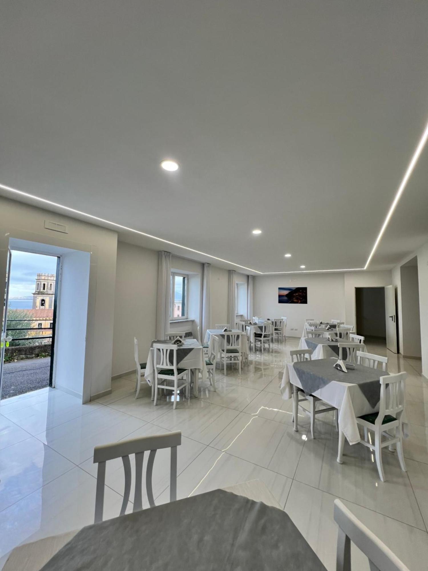 Hotel Lucia Castellammare di Stabia Exterior photo